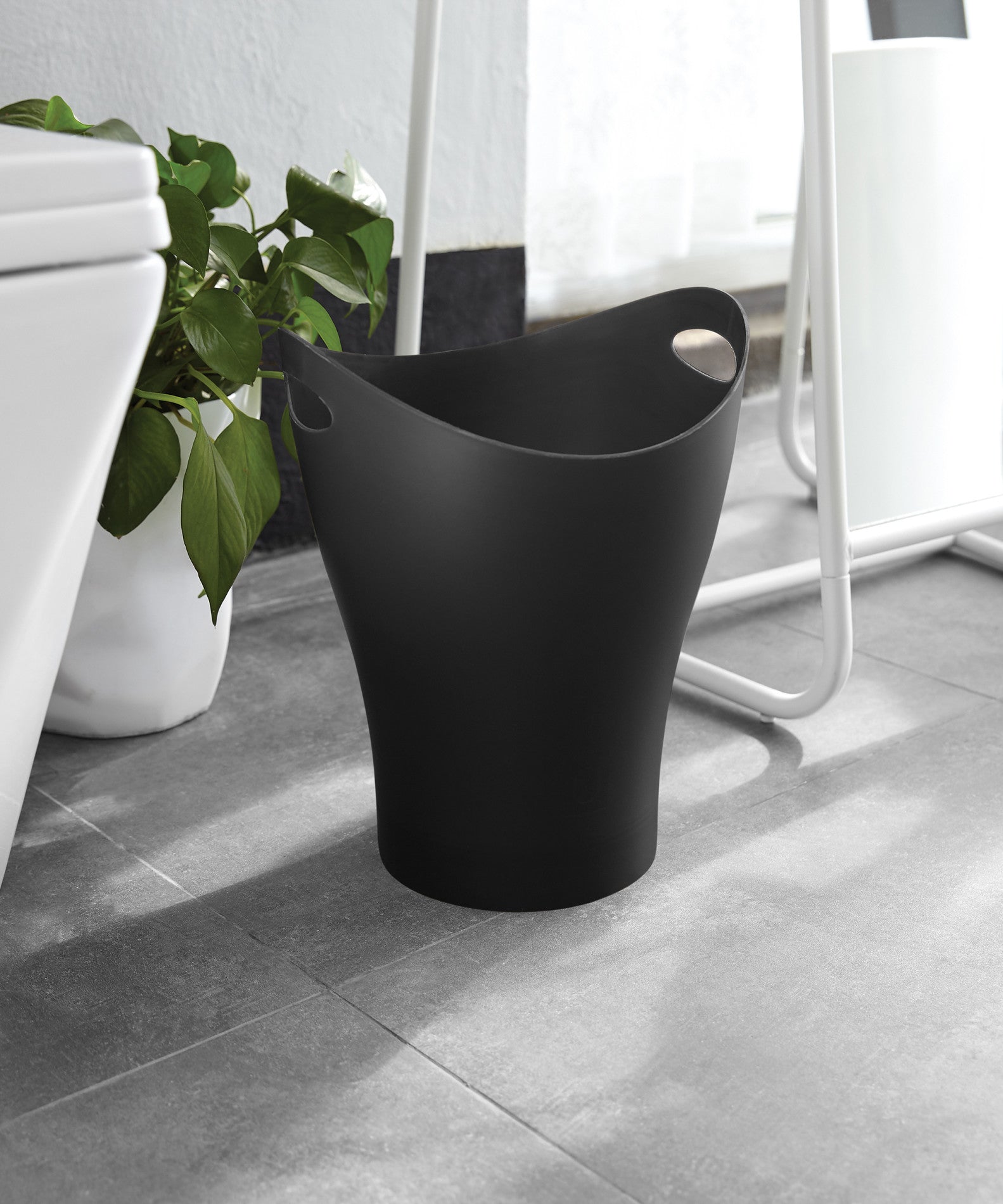 Garbino Trash Can - Image 2